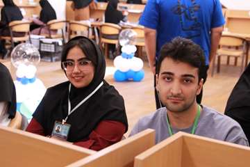 مشارکت فعال دانشجویان کمیته دانشجویی توسعه آموزش و دفتر استعدادهای درخشان در ثبت نام دانشجویان جدیدالورود