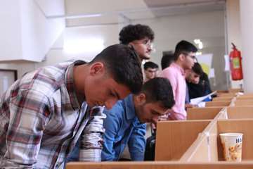 مشارکت فعال دانشجویان کمیته دانشجویی توسعه آموزش و دفتر استعدادهای درخشان در ثبت نام دانشجویان جدیدالورود