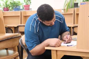 مشارکت فعال دانشجویان کمیته دانشجویی توسعه آموزش و دفتر استعدادهای درخشان در ثبت نام دانشجویان جدیدالورود